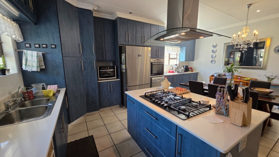 3 Bedroom Property for Sale in De Bakke Western Cape